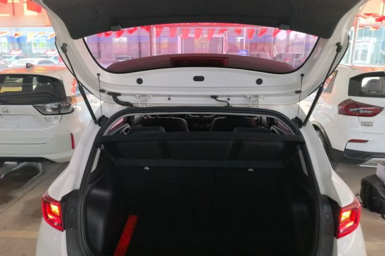 Used Kia kx1 Stonic 2019 1.4L Automatic Fun Edition China VI Trunk