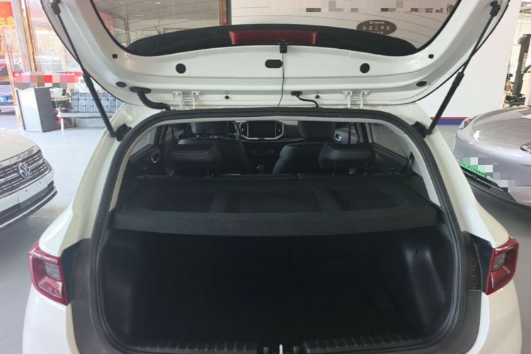 Used Kia kx1 Stonic 2019 1.4L Automatic Sport Edition China VI Trunk