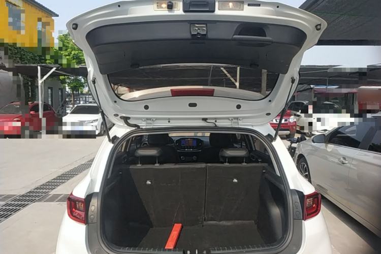 Used Kia kx1 Stonic 2019 1.4L Manual Fun Edition China VI Standard Trunk