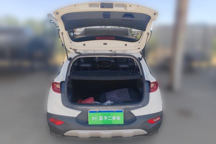 Used Kia kx1 Stonic 2019 1.4L Automatic Fashion Edition China VI Trunk
