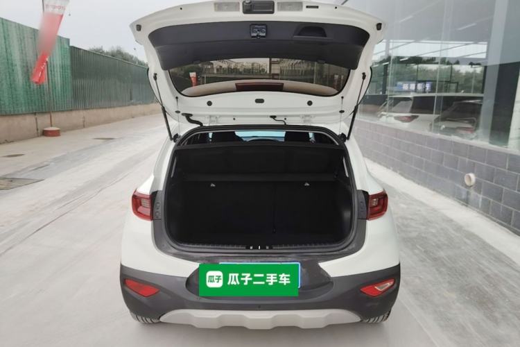 Used Kia kx1 Stonic 2019 1.4L Automatic Sport Edition China VI Trunk