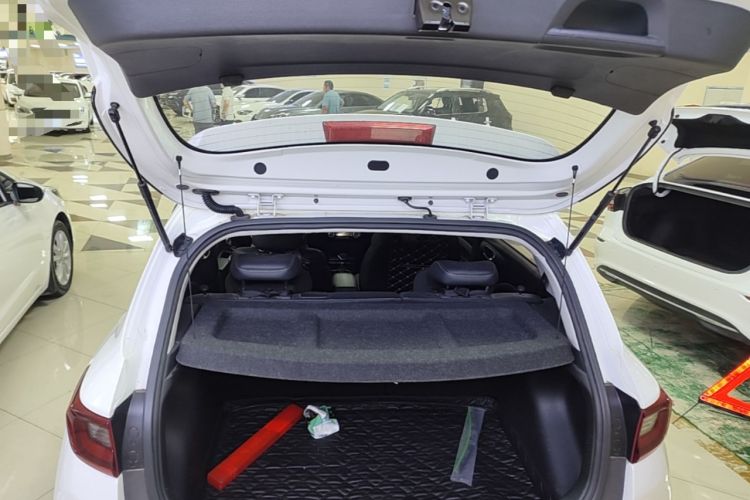 Used Kia kx1 Stonic 2019 1.4L Automatic Fun Edition China VI Trunk