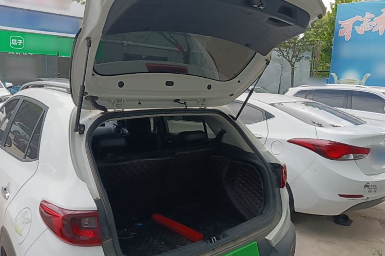 Used Kia kx1 Stonic 2019 1.4L Automatic Fun Edition China VI Trunk