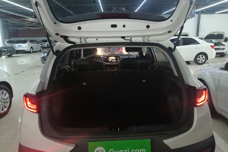 Used Kia kx1 Stonic 2019 1.4L Automatic Fun Edition China VI Trunk