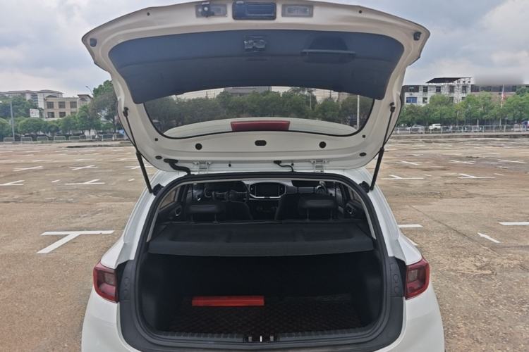 Used Kia kx1 Stonic 2019 1.4L Automatic Fun Edition China V Standard Trunk