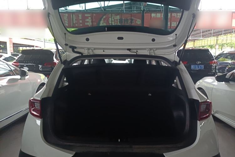 Used Kia kx1 Stonic 2019 1.4L Automatic Sport Edition China VI Trunk