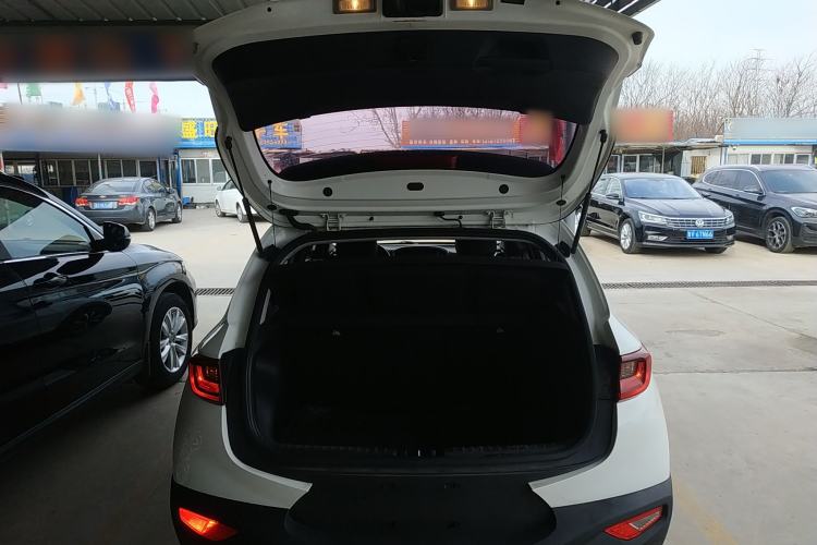 Used Kia kx1 Stonic 2019 1.4L Automatic Fun Edition China V Standard Trunk