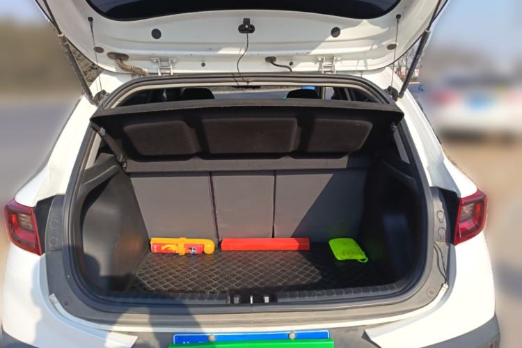 Used Kia kx1 Stonic 2019 1.4L Automatic Fun Edition China VI Trunk