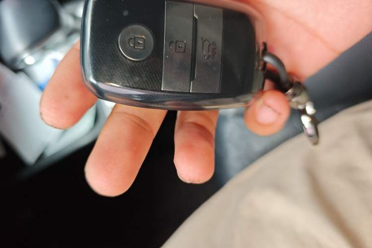 Used Kia kx1 Stonic 2019 1.4L Automatic Fun Edition China V Standard Vehicle Key