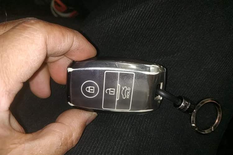 Used Kia kx1 Stonic 2019 1.4L Automatic Fun Edition China V Standard Vehicle Key