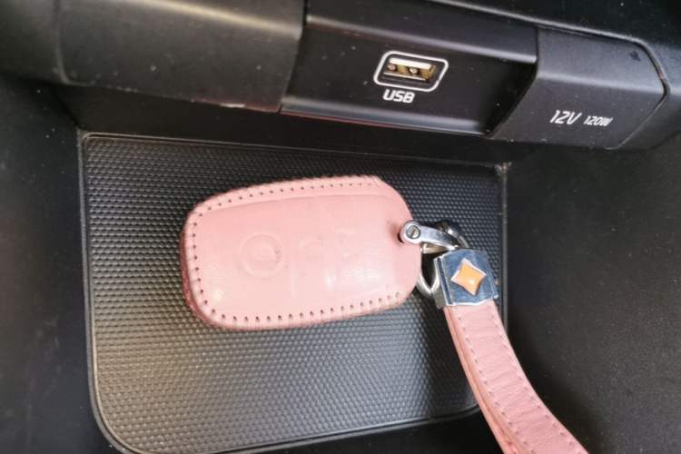 Used Kia kx1 Stonic 2019 1.4L Automatic Fun Edition China VI Vehicle Key
