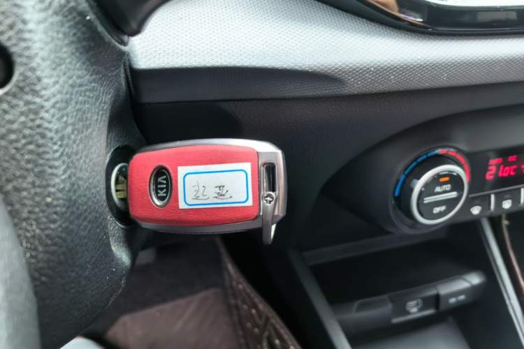 Used Kia kx1 Stonic 2019 1.4L Manual Fun Edition China VI Standard Vehicle Key