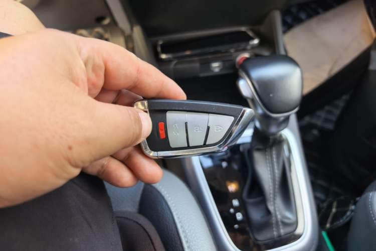 Used Kia kx1 Stonic 2019 1.4L Automatic Fun Edition China VI Vehicle Key