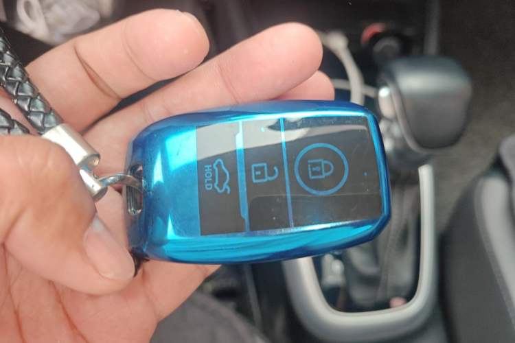 Used Kia kx1 Stonic 2019 1.4L Automatic Sport Edition China VI Vehicle Key