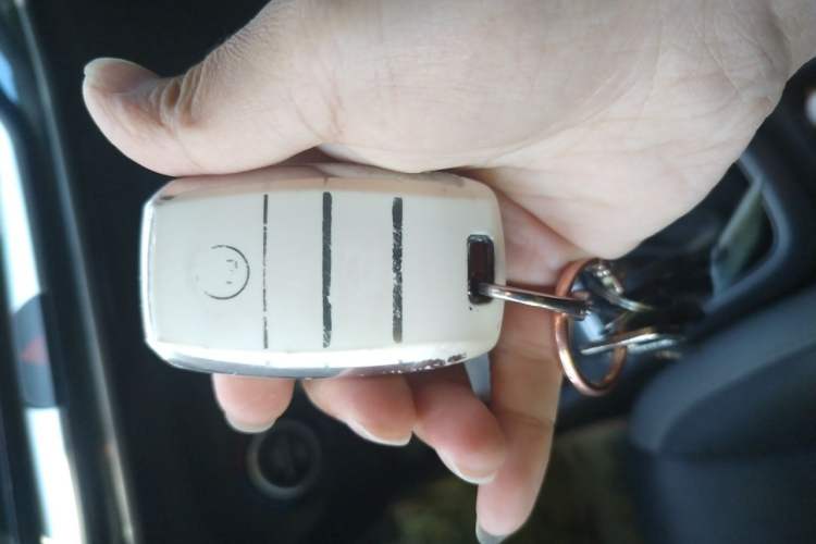 Used Kia kx1 Stonic 2019 1.4L Automatic Fun Edition China VI Vehicle Key