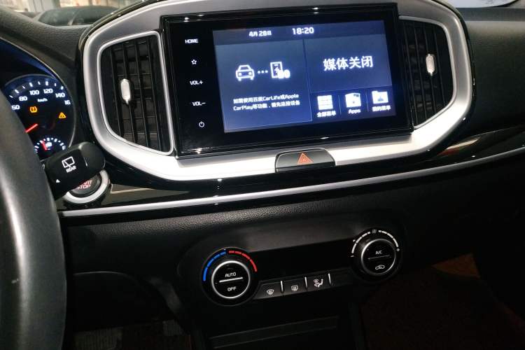 Used Kia kx1 Stonic 2019 1.4L Automatic Sport Edition China VI Audio And AC Panel