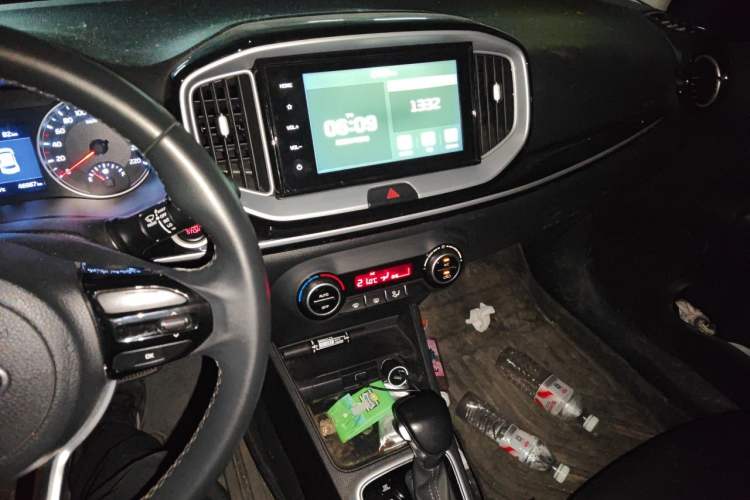 Used Kia kx1 Stonic 2019 1.4L Automatic Fun Edition China VI Audio And AC Panel