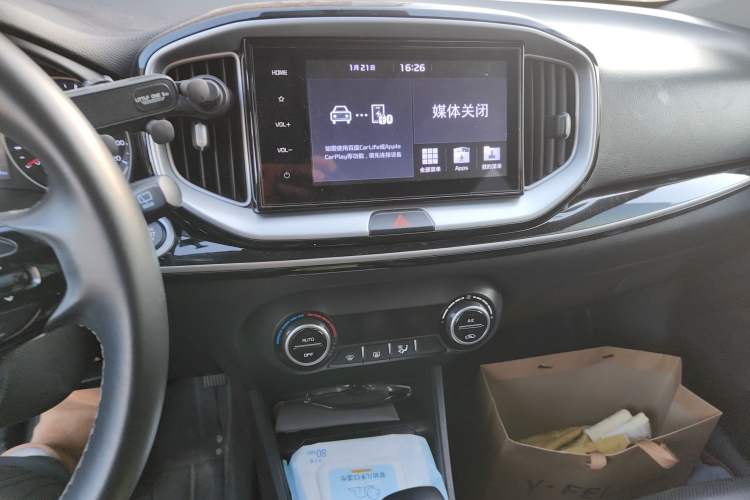 Used Kia kx1 Stonic 2019 1.4L Automatic Fun Edition China VI Audio And AC Panel