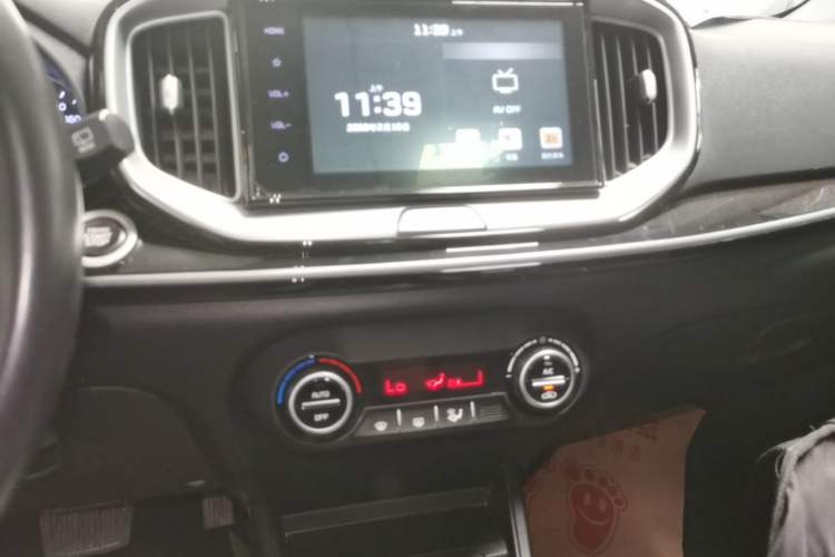 Used Kia kx1 Stonic 2019 1.4L Automatic Fun Edition China VI Audio And AC Panel