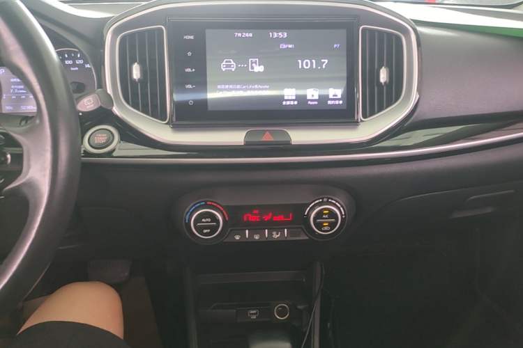 Used Kia kx1 Stonic 2019 1.4L Automatic Sport Edition China VI Audio And AC Panel