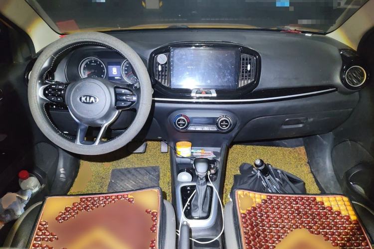 Used Kia kx1 Stonic 2019 1.4L Automatic Fun Edition China V Standard Center Console