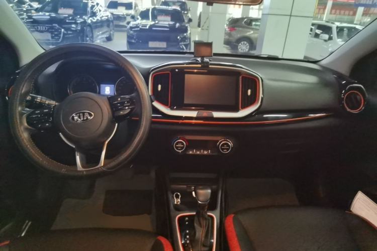 Used Kia kx1 Stonic 2019 1.4L Automatic Fun Edition China V Standard Center Console