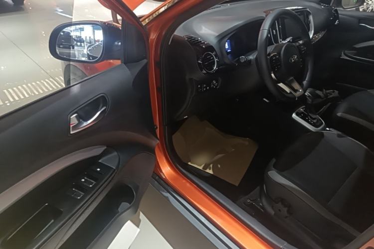 Used Kia kx1 Stonic 2019 1.4L Automatic Sport Edition China VI Driver Seat