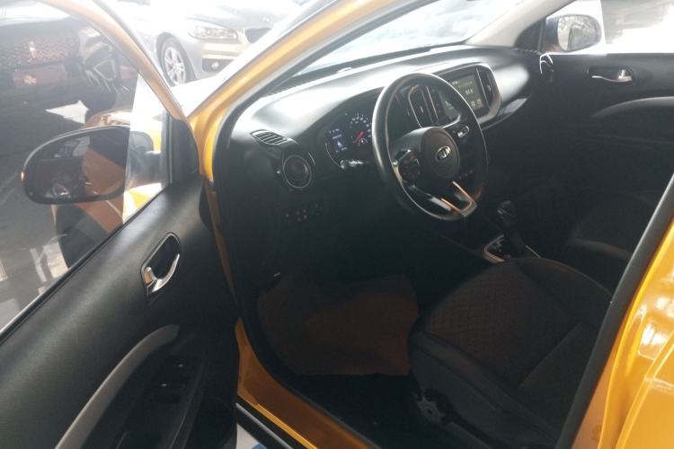 Used Kia kx1 Stonic 2019 1.4L Automatic Fun Edition China VI Driver Seat