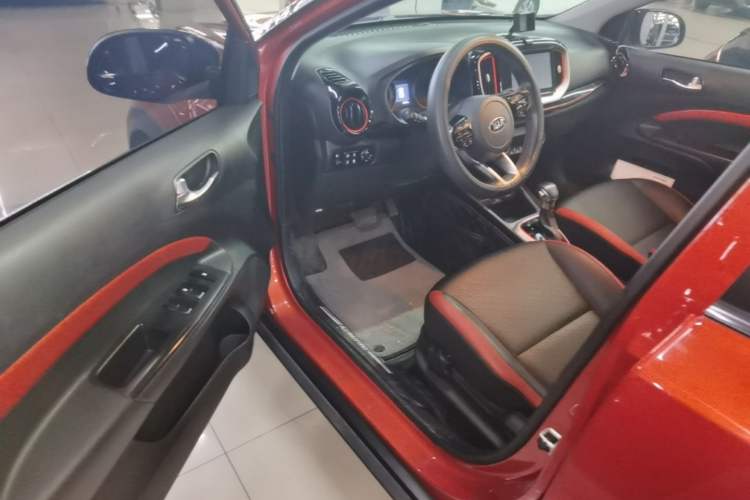 Used Kia kx1 Stonic 2019 1.4L Automatic Fun Edition China V Standard Driver Seat