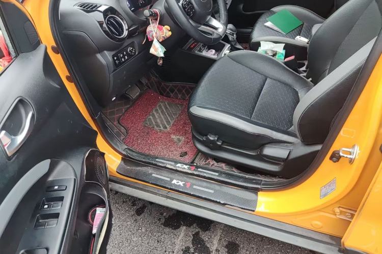 Used Kia kx1 Stonic 2019 1.4L Automatic Sport Edition China VI Driver Seat