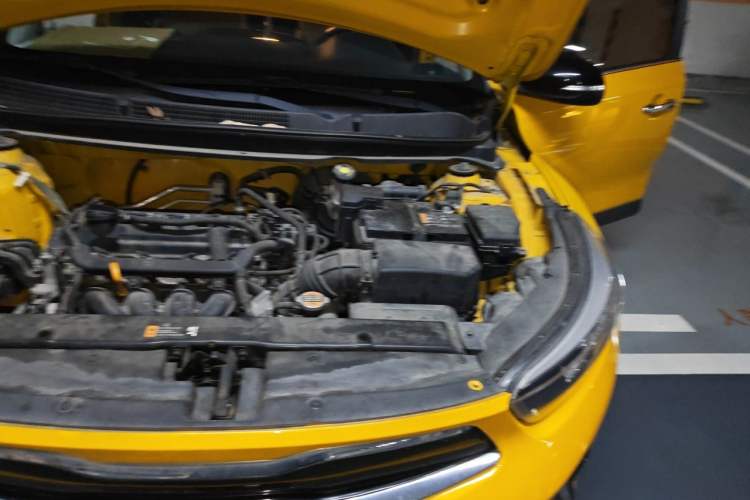 Used Kia kx1 Stonic 2019 1.4L Automatic Fun Edition China V Standard Engine Bay Left