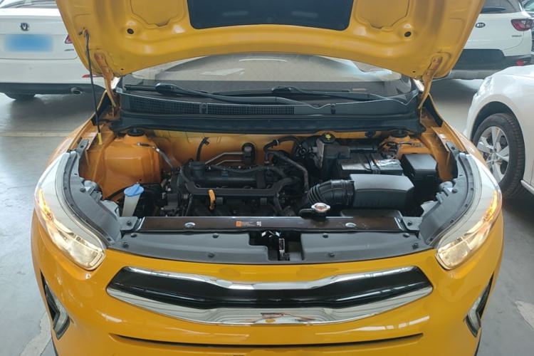 Used Kia kx1 Stonic 2019 1.4L Automatic Sport Edition China VI Engine Bay