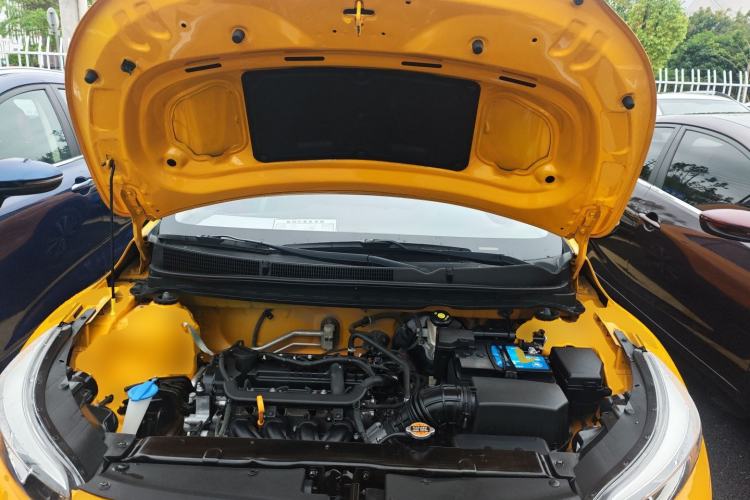 Used Kia kx1 Stonic 2019 1.4L Automatic Fun Edition China V Standard Engine Bay