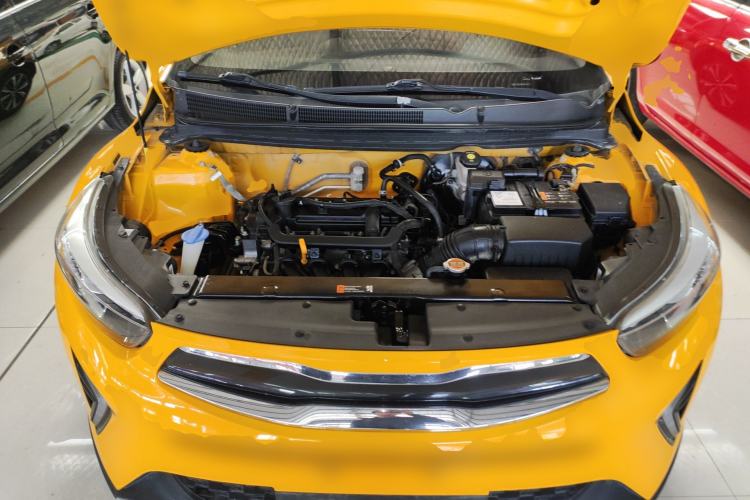 Used Kia kx1 Stonic 2019 1.4L Automatic Sport Edition China VI Engine Bay