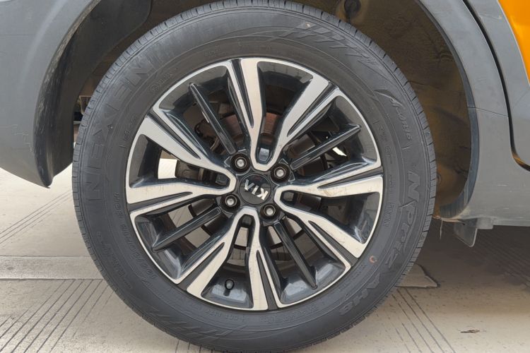 Used Kia kx1 Stonic 2019 1.4L Automatic Sport Edition China VI Exterior 3