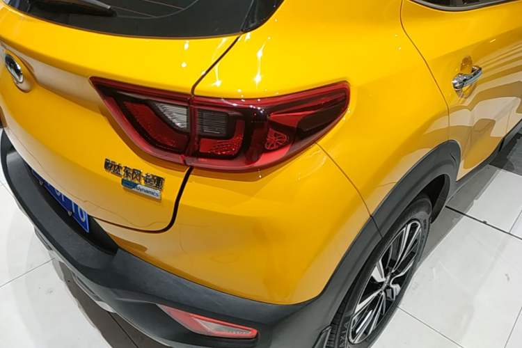 Used Kia kx1 Stonic 2019 1.4L Automatic Sport Edition China VI Exterior 3