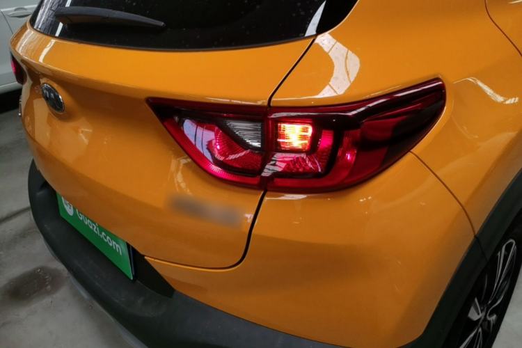 Used Kia kx1 Stonic 2019 1.4L Automatic Fun Edition China VI Exterior 3