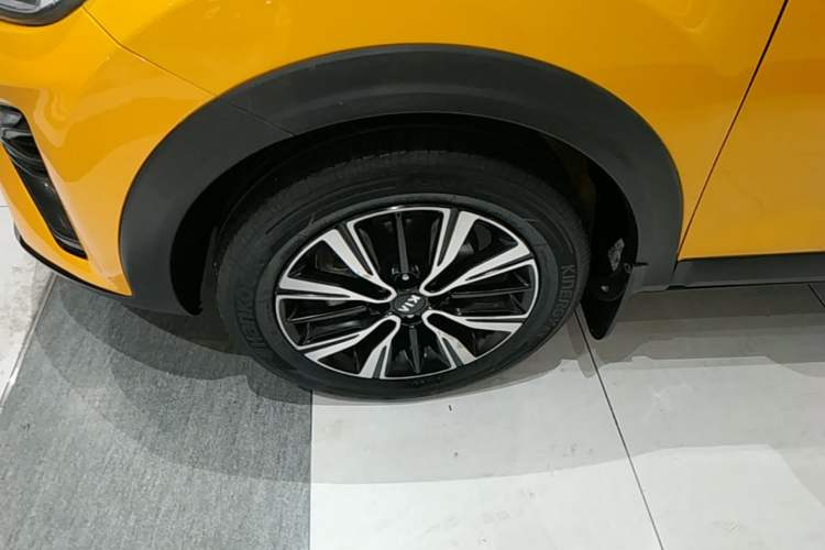 Used Kia kx1 Stonic 2019 1.4L Automatic Sport Edition China VI Exterior 4
