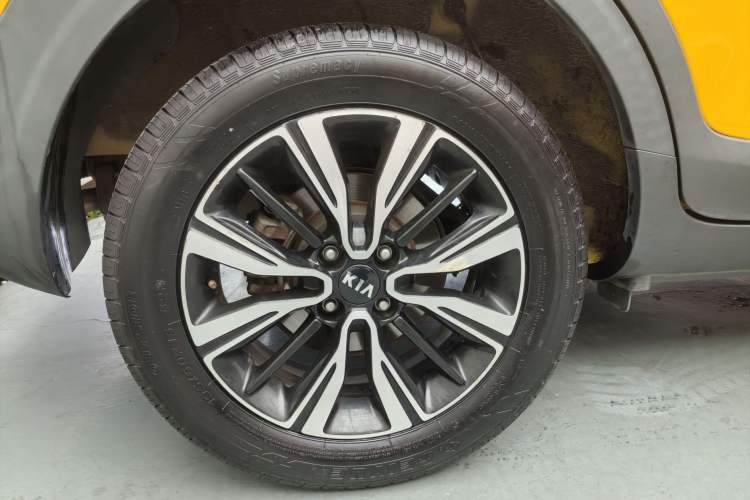 Used Kia kx1 Stonic 2019 1.4L Automatic Sport Edition China VI Exterior 5