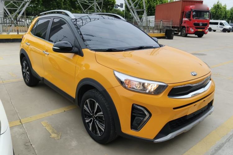 Used Kia kx1 Stonic 2019 1.4L Automatic Sport Edition China VI Front Right 45 Deg