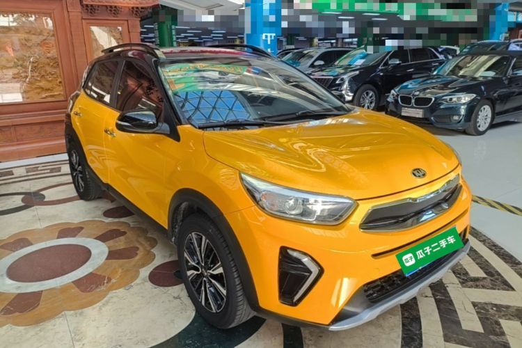 Used Kia kx1 Stonic 2019 1.4L Automatic Fun Edition China V Standard Front Right 45 Deg