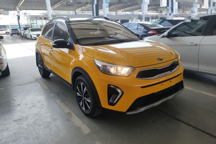 Used Kia kx1 Stonic 2019 1.4L Automatic Sport Edition China VI Front Right 45 Deg