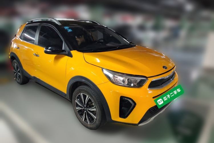 Used Kia kx1 Stonic 2019 1.4L Automatic Sport Edition China VI Front Right 45 Deg