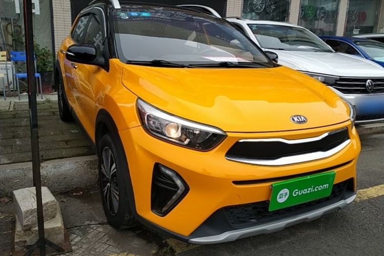 Used Kia kx1 Stonic 2019 1.4L Automatic Fun Edition China VI Front Right 45 Deg