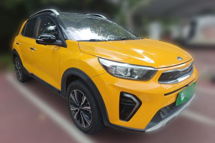Used Kia kx1 Stonic 2019 1.4L Automatic Sport Edition China VI Front Right 45 Deg