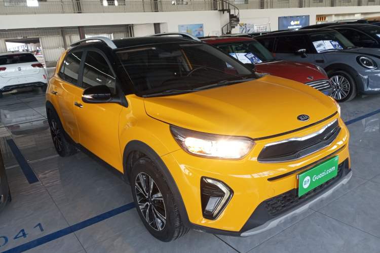 Used Kia kx1 Stonic 2019 1.4L Automatic Fun Edition China VI Front Right 45 Deg