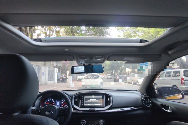 Used Kia kx1 Stonic 2019 1.4L Automatic Sport Edition China VI Headliner