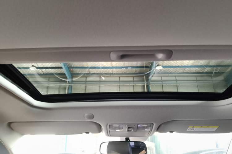 Used Kia kx1 Stonic 2019 1.4L Automatic Fun Edition China VI Headliner