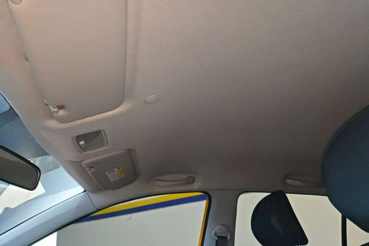 Used Kia kx1 Stonic 2019 1.4L Automatic Fun Edition China V Standard Headliner