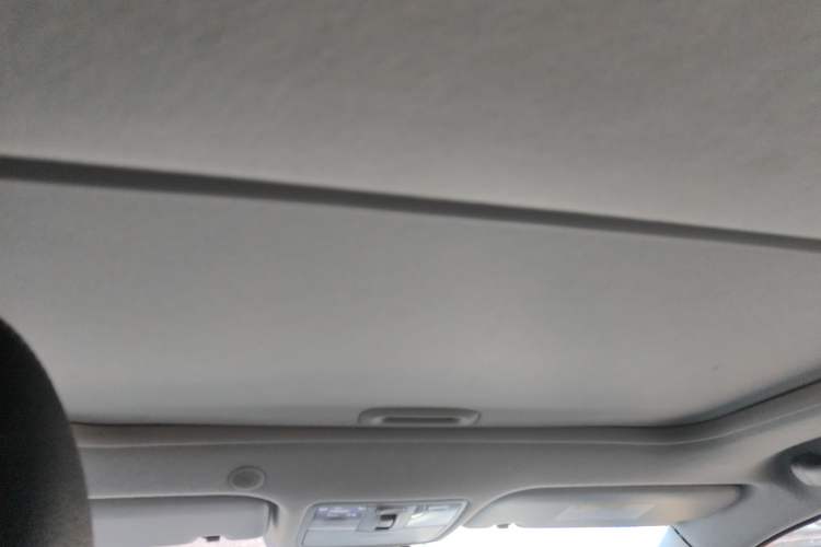 Used Kia kx1 Stonic 2019 1.4L Automatic Fun Edition China VI Headliner